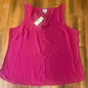 Worthington NWT Top 1X Fuchsia Sleeveless Blouse V cut front Lightweight